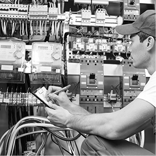 Électricien, fabricant et câblage d'armoire électrique